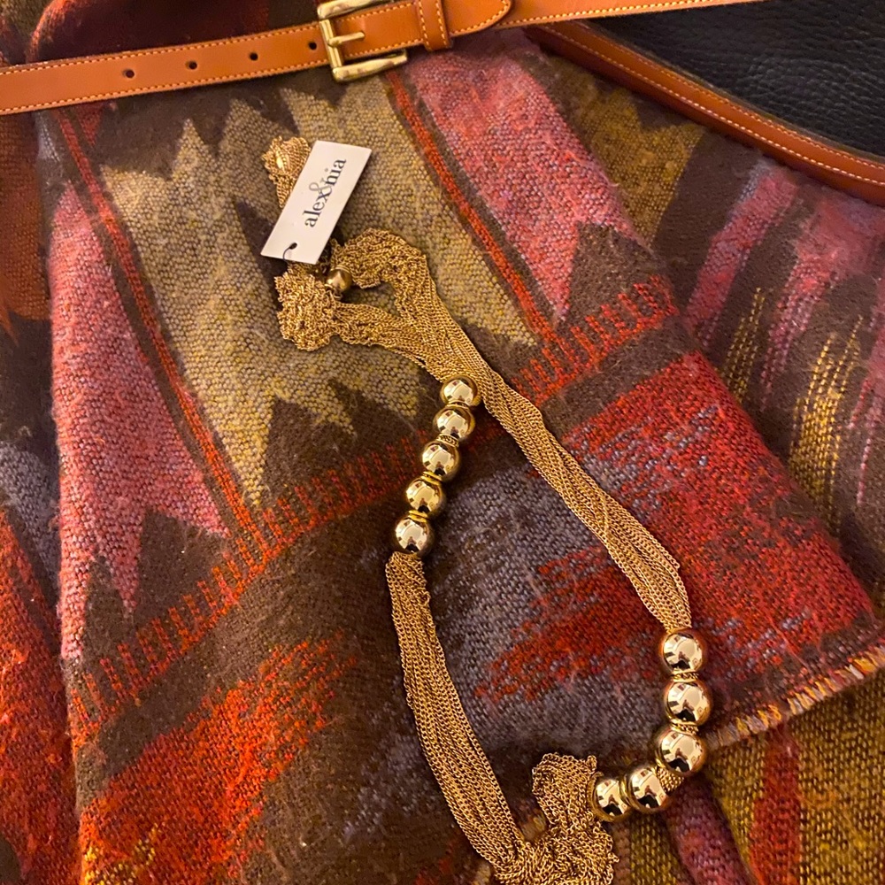 Alex & Nia Necklace